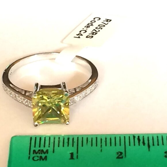 Sterling Silver Green Cubic Zirconia Ring Size 9 10 Princess Simulated Peridot - Picture 10 of 12